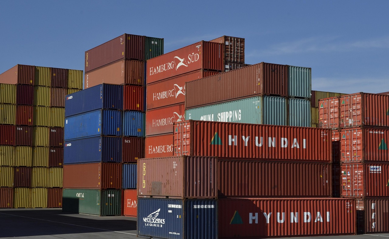 Stacked containers